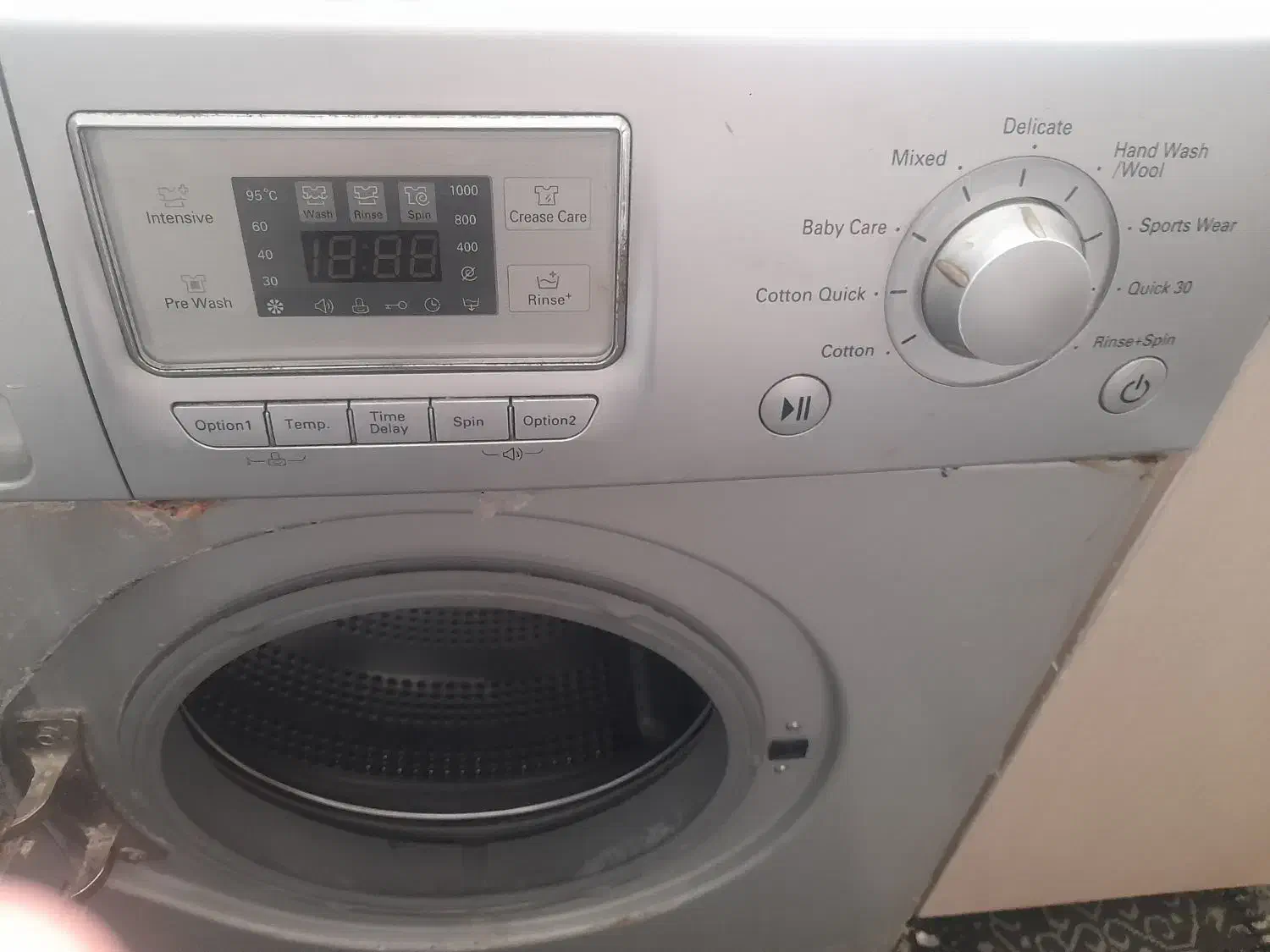 ماشین لباسشویی ۸کیلوی|ماشین لباسشویی و خشککن لباس|مشهد, حجاب (شهرک غرب)|دیوار