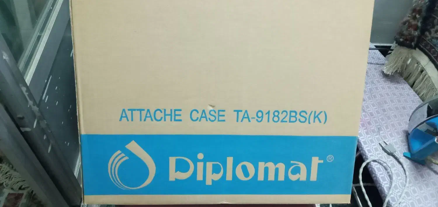 دوعددکیف‌سامسونت‌دیپلمات‌سایز‌متوسط|کیف، کفش، کمربند|سیرجان, |دیوار