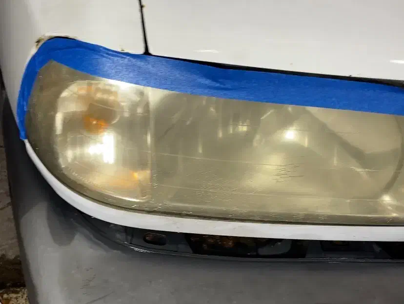 پولیش خودرو در محل|خدمات موتور و ماشین|لاهیجان, شیشه گران|دیوار