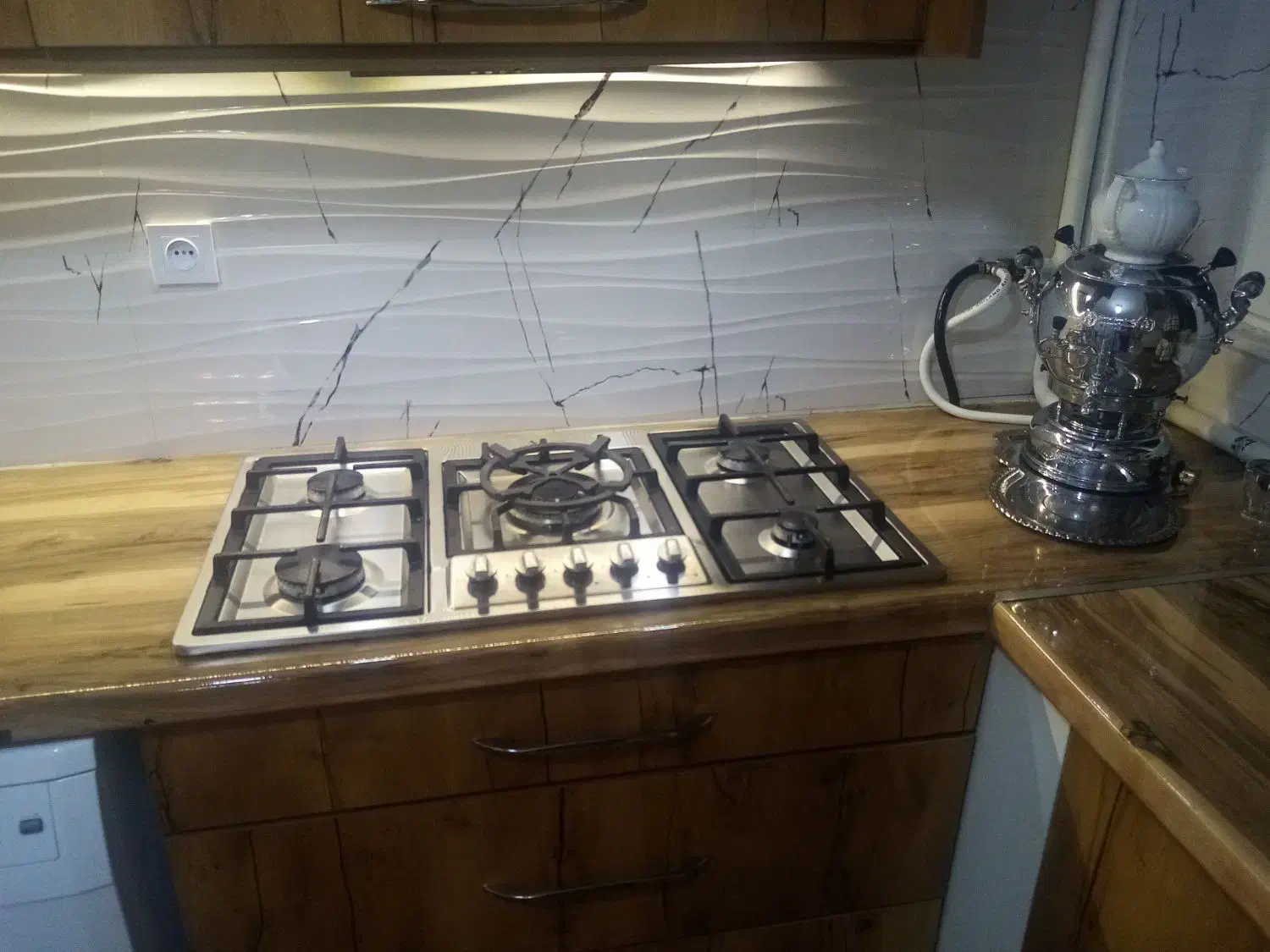 کابینت وکمد دیواری|مصالح و تجهیزات ساختمان|هشتگرد, شهرک گلها|دیوار