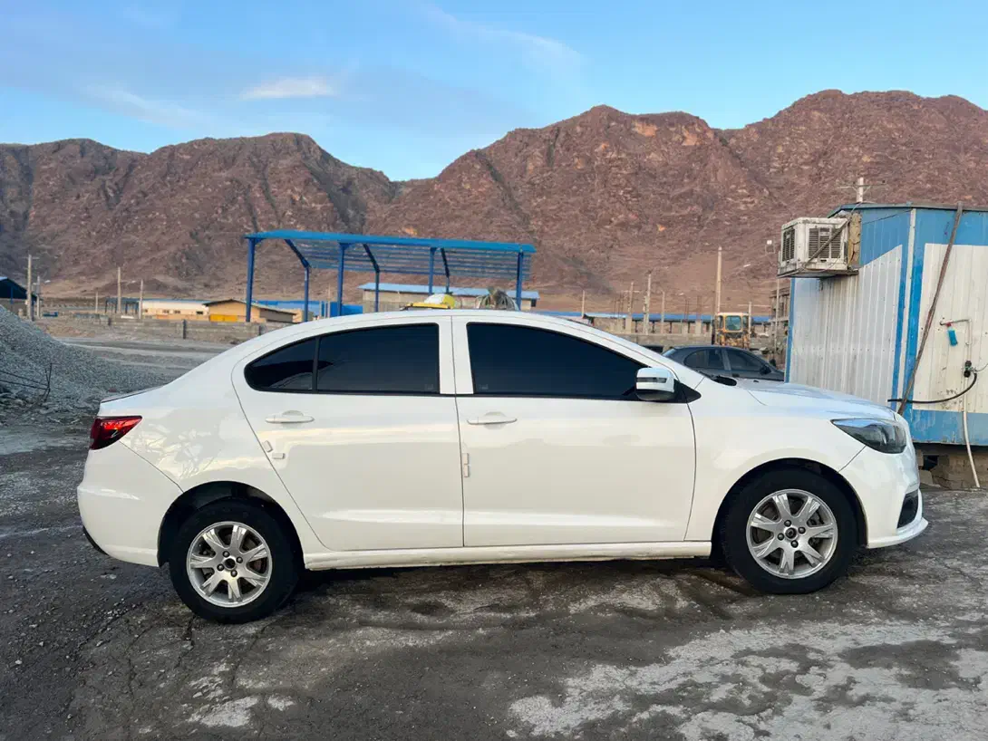 شاهین ساندروف دار|خودرو سواری و وانت|خرم‌آباد, |دیوار