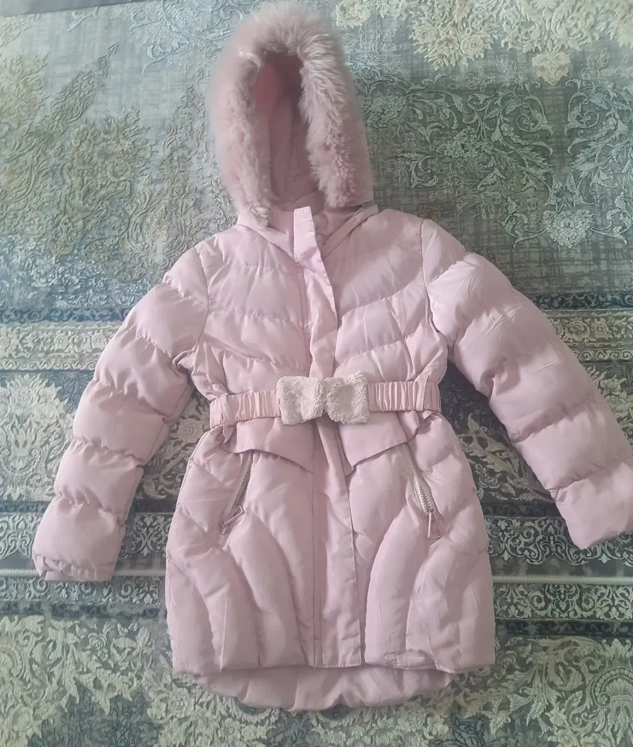 1عددپالتو دخترانه جنس وارداتی و 1 عددکراپ دورس|لباس|ملایر, |دیوار