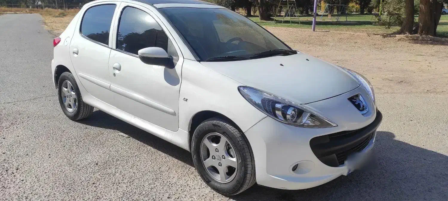 پژو 207 TU5 پاناروما مدل 1403|خودرو سواری و وانت|شیراز, منطقه هوایی شهید دوران|دیوار