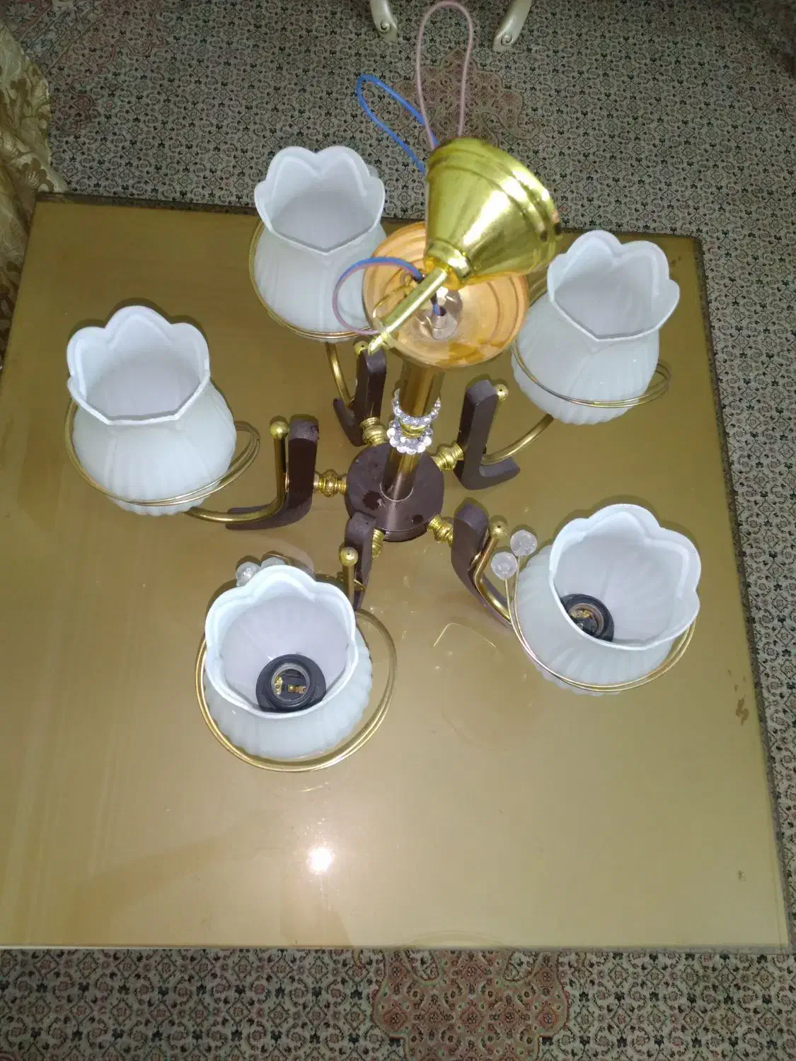 لوستر|لوستر و چراغ آویز|اندیشه, اندیشه فاز ۱|دیوار