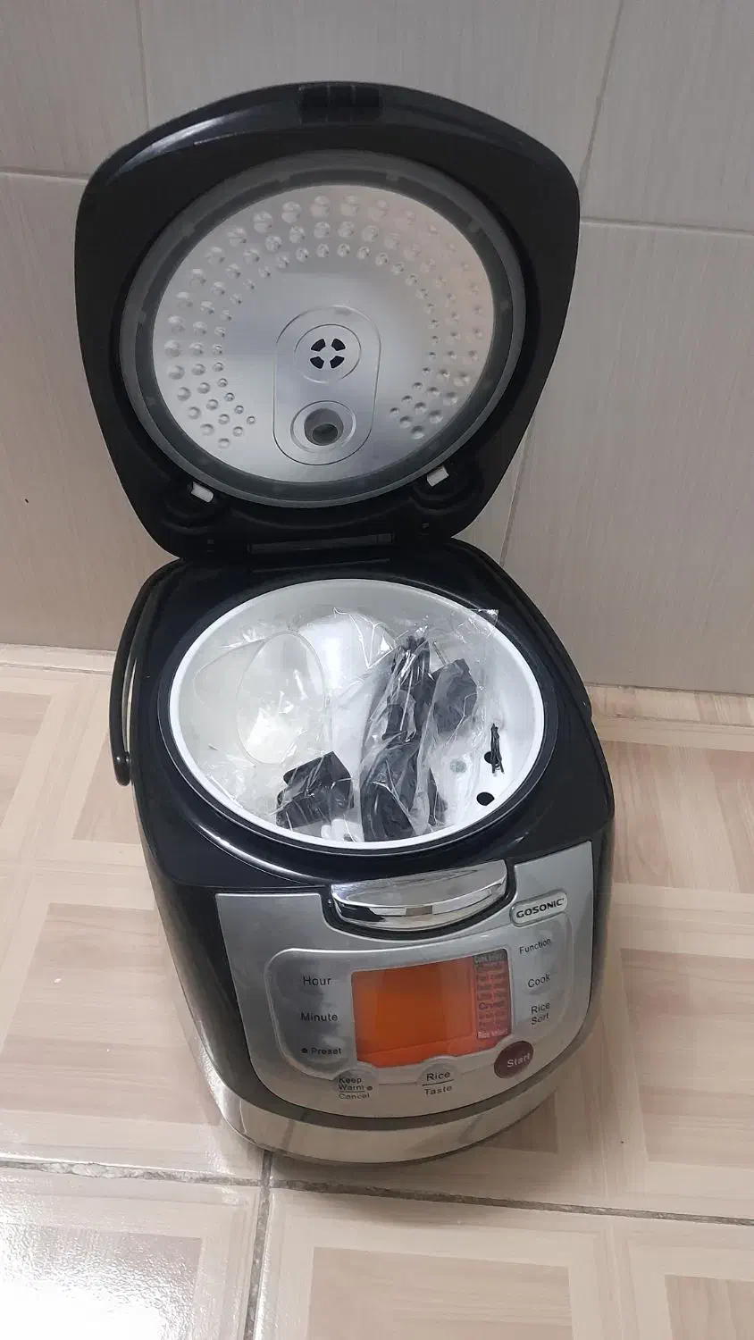 پلوپز چندکاره. سرخ کن. سبزی خوردکن. زودپز|ظروف پختوپز|قم, زنبیل آباد|دیوار