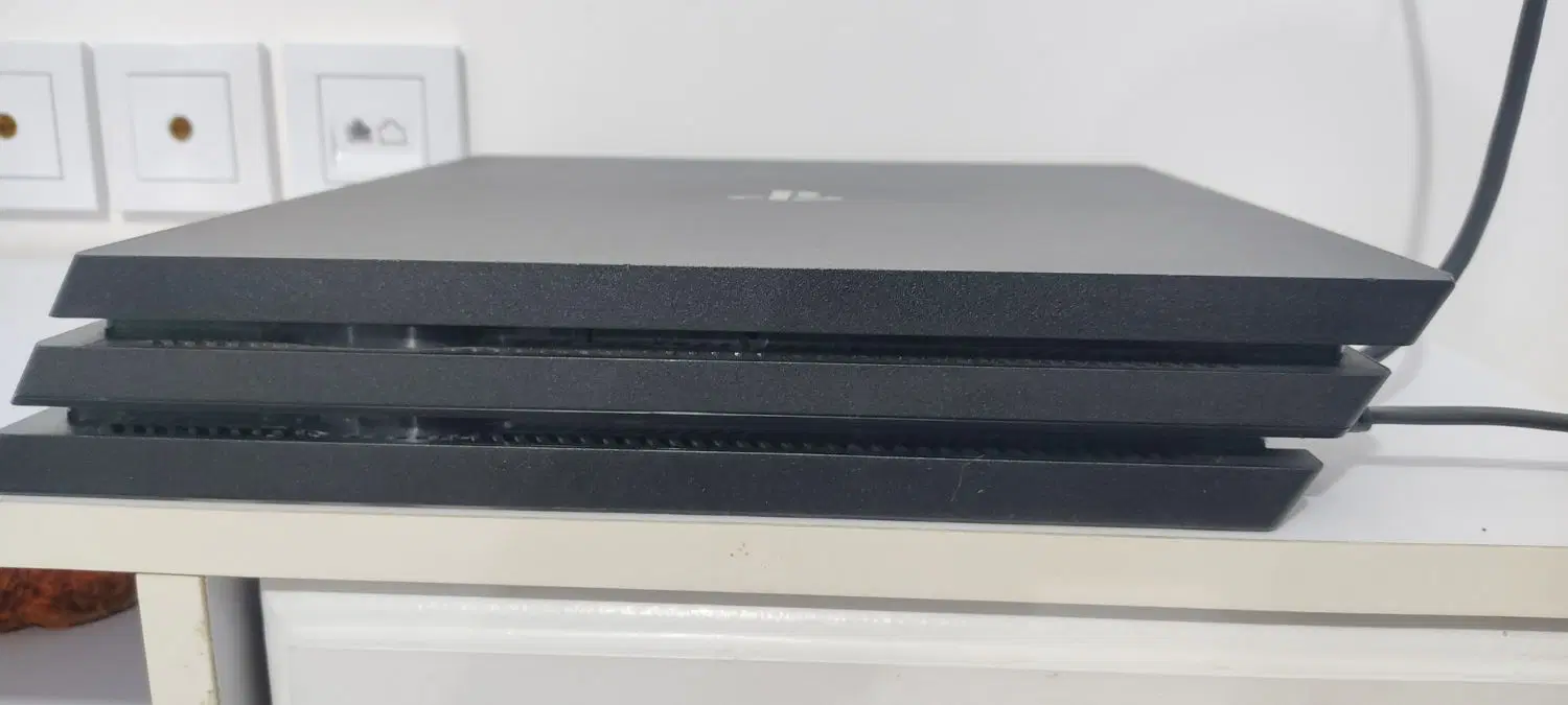ps4 pro 1tra|کنسول، بازی ویدئویی و آنلاین|رشت, آب و برق|دیوار