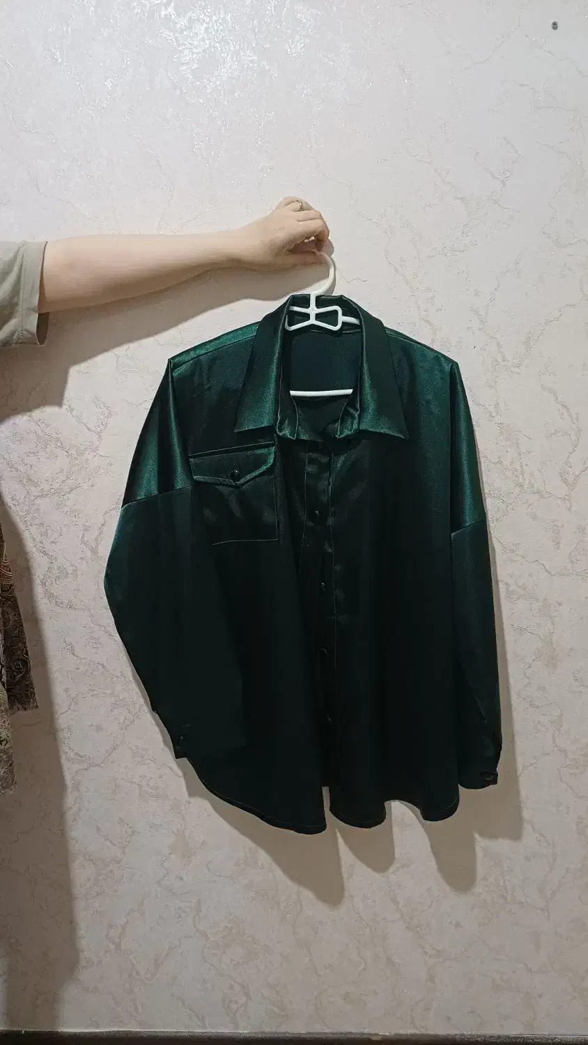 شومیز و مانتو|لباس|کرج, حصارک بالا|دیوار