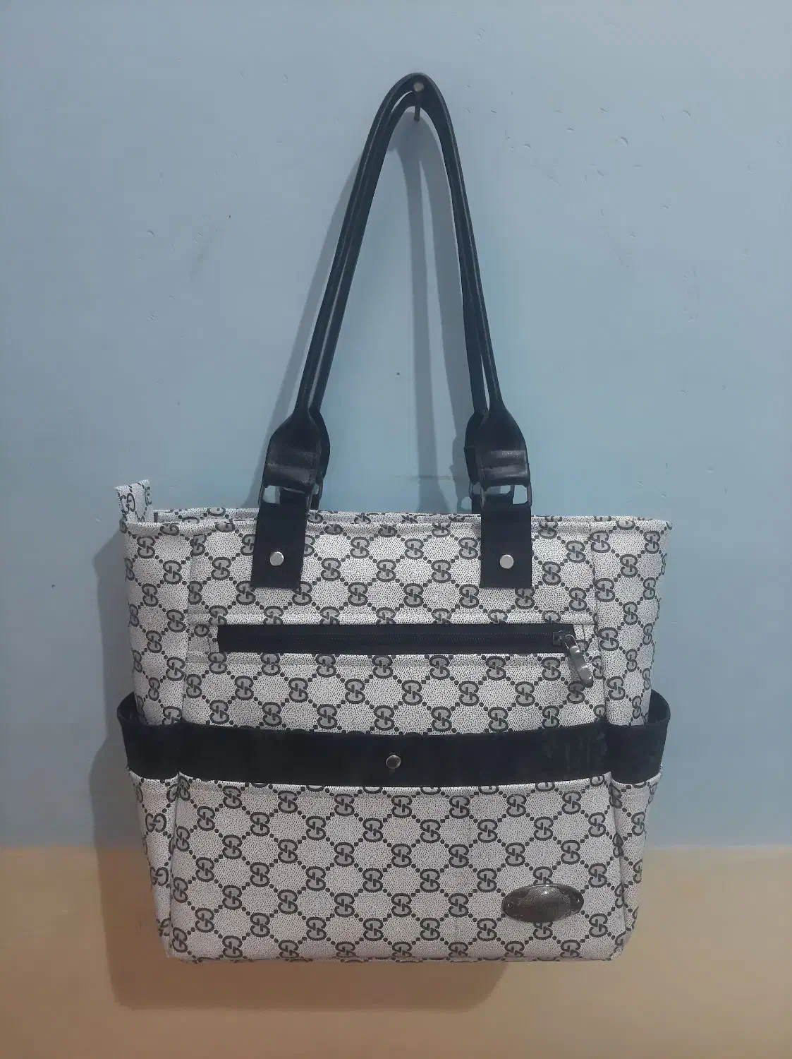 کیف|کیف، کفش، کمربند|کاشمر, |دیوار