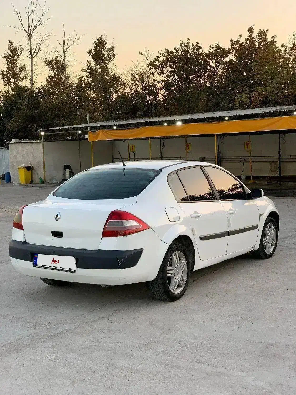 مگان 2000 اتومات مدل ۸۸|خودرو سواری و وانت|شیراز, دکتر حسابی|دیوار