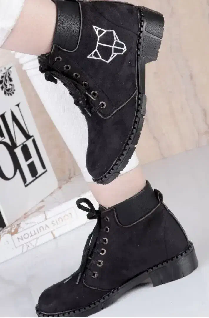 بوت و نیم بوت زنانه|کیف، کفش، کمربند|بناب, |دیوار