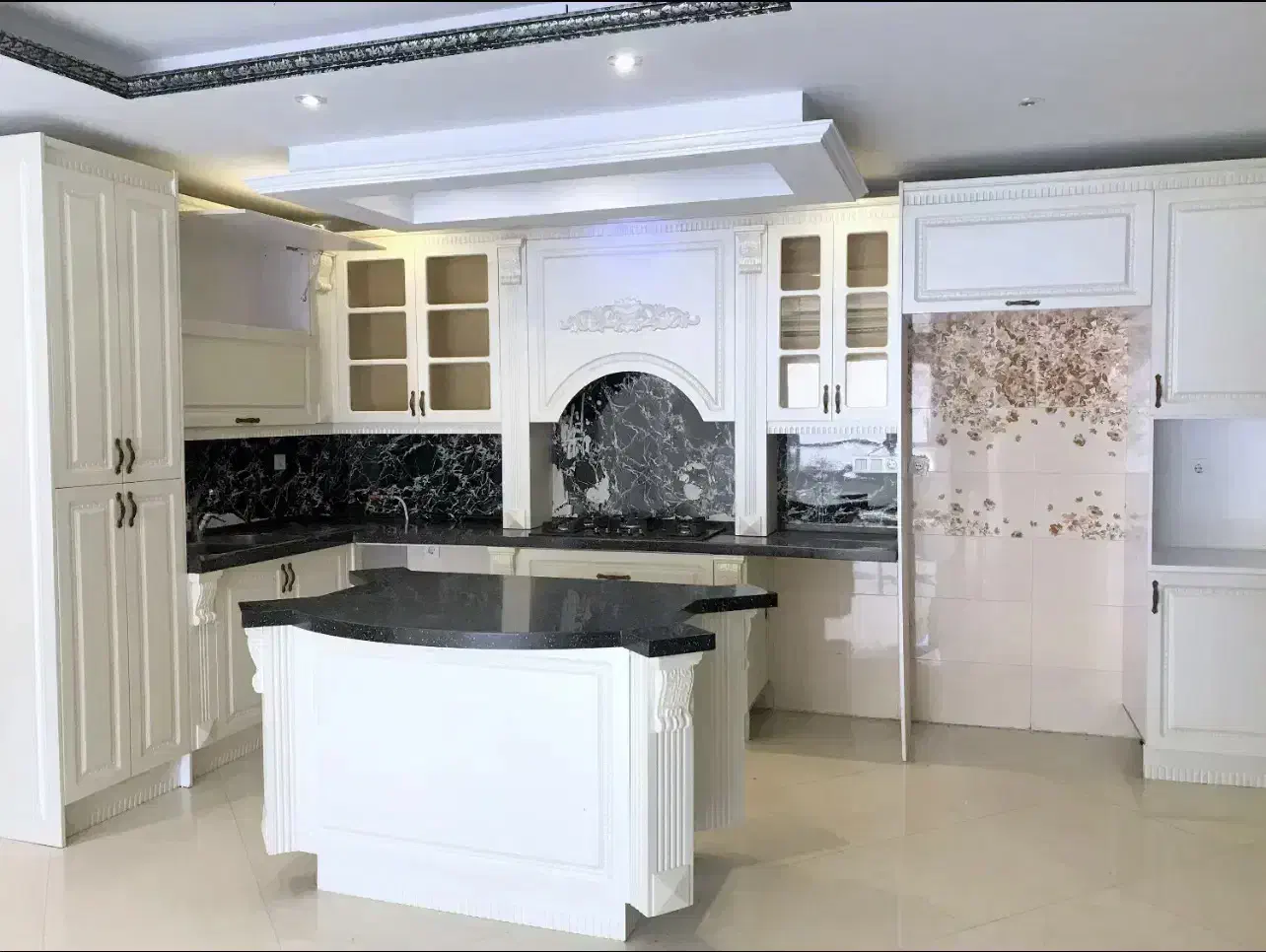 ۹۸ متر نوساز لوکس / جنت اباد شمالی طبقه۶