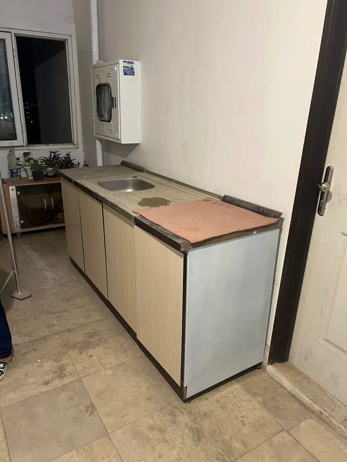 کابینت زمینی در حد نو|مصالح و تجهیزات ساختمان|تربت‌حیدریه, شهرک ولیعصر|دیوار