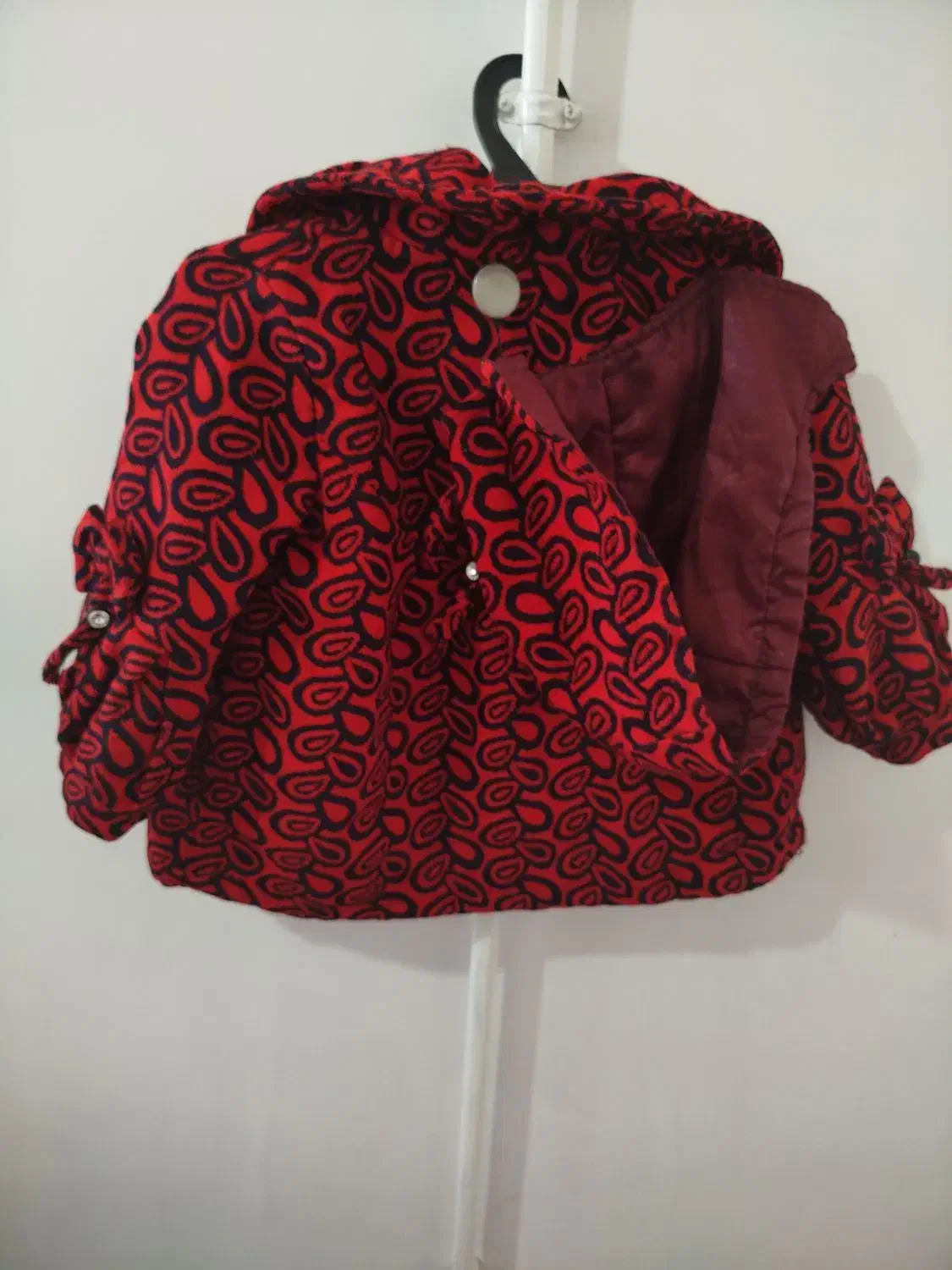 دو تا پالتو نو سایز ۶تا ۸ سال|کفش و لباس بچه|دورود, |دیوار