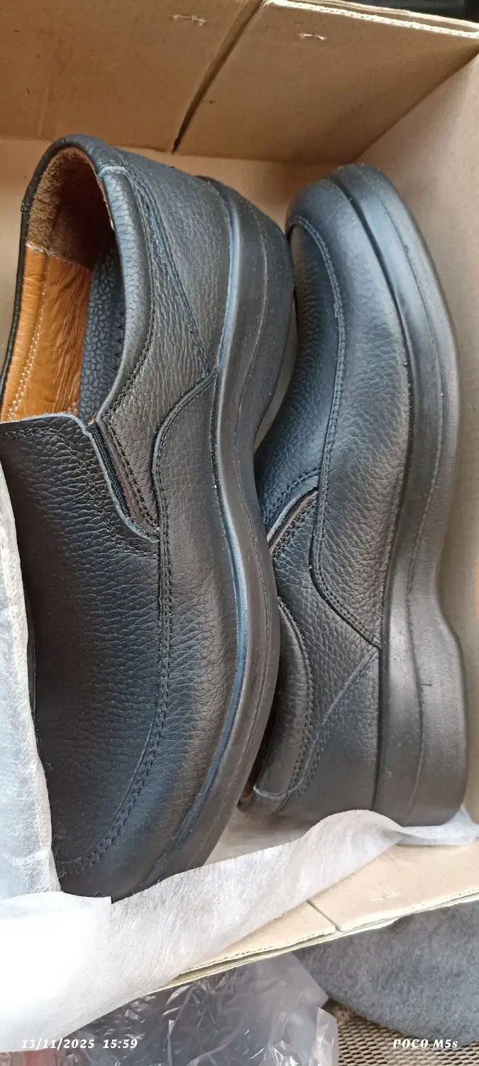 کفش کار اداری|کیف، کفش، کمربند|الوند, |دیوار