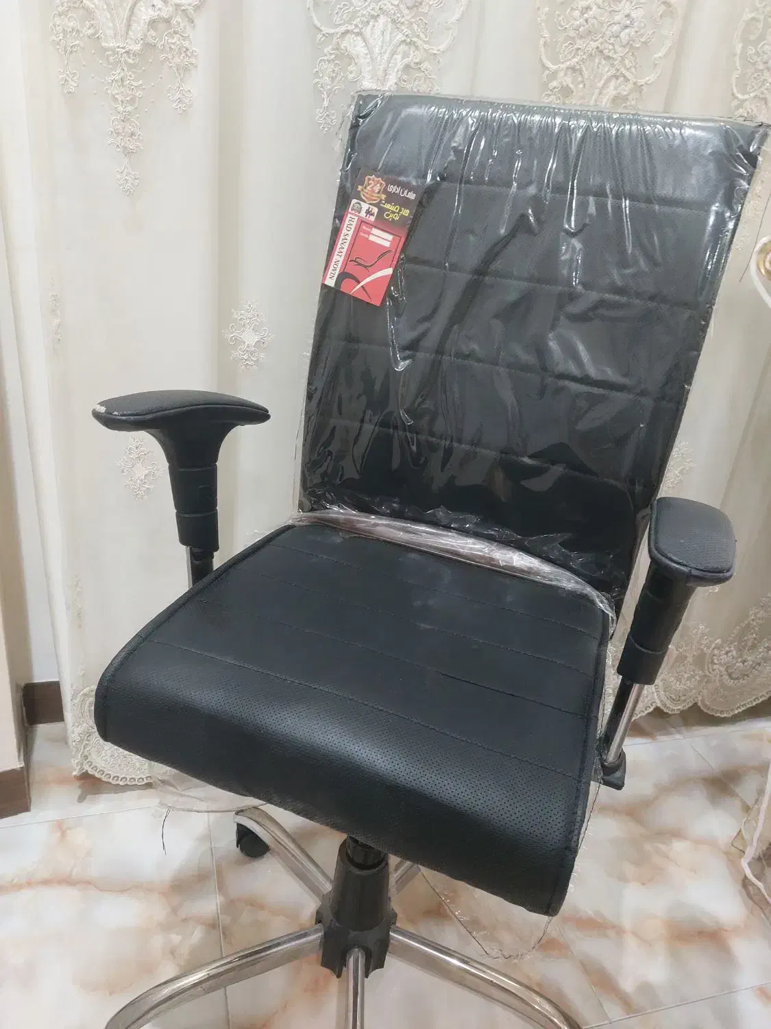 صندلی اداری و خانگی|مبلمان اداری|لاهیجان, خمیر کلایه|دیوار