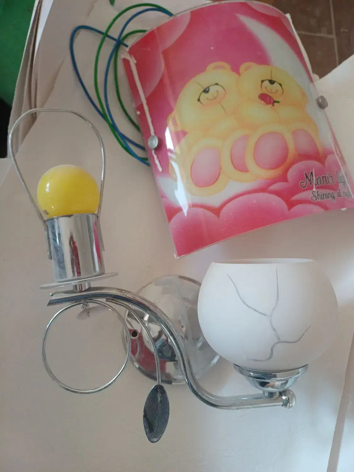 چراغ خواب دیواری|چراغ خواب و آباژور|اصفهان, جنیران (لادان)|دیوار