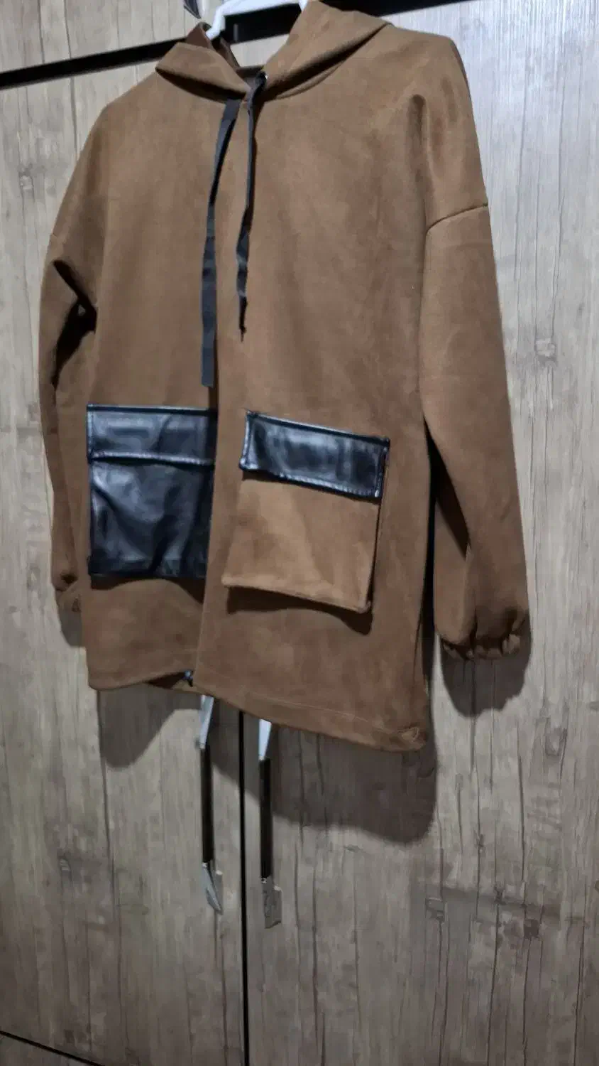 هودی|لباس|ابریشم, |دیوار