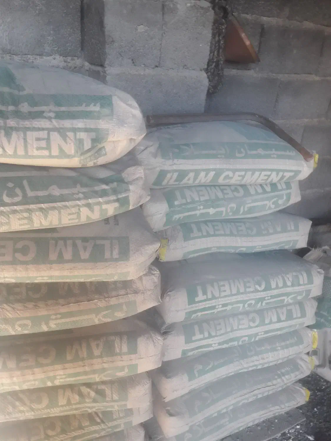 تعداد۹۷ کیسه سیمان اضافه است بفروش میرسد|مصالح و تجهیزات ساختمان|گچی, |دیوار