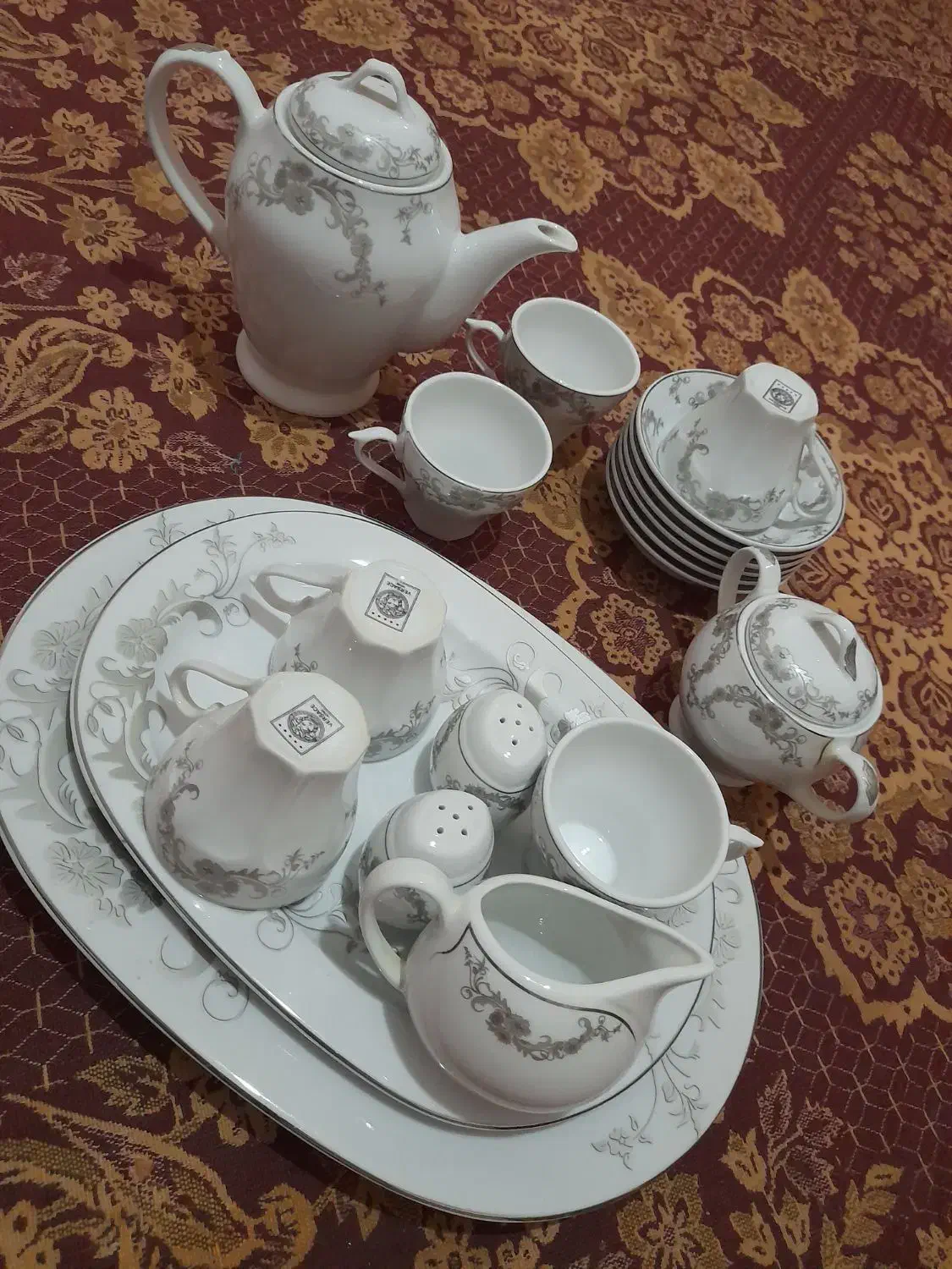 سرویس 6نفره کامل|ظروف سرو و پذیرایی|زابل, |دیوار