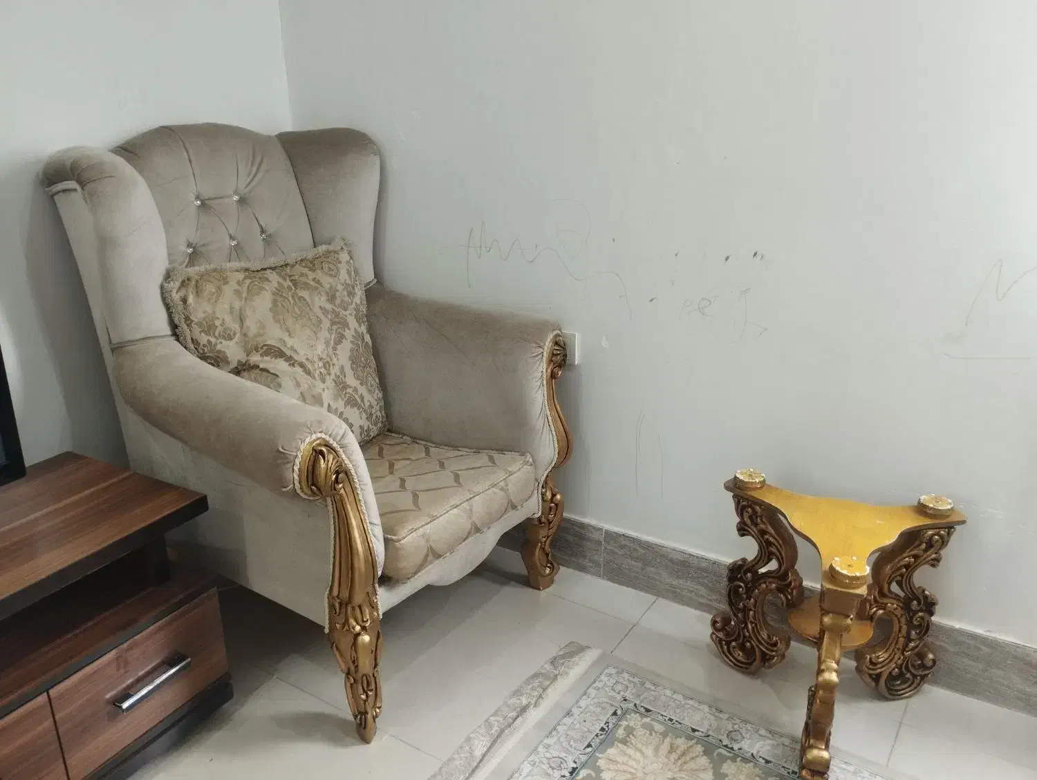 مبل سلطنتی|مبلمان خانگی و میز عسلی|علیآباد کتول, |دیوار