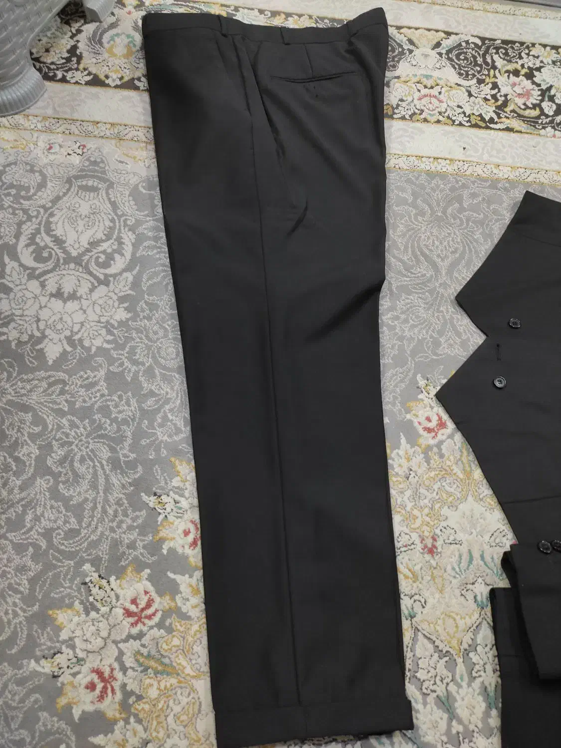 کت و شلوار وجلیقه مشکی پارچه کرپ سایز 52|لباس|مشهد, یوسفیه (شهرک غرب)|دیوار