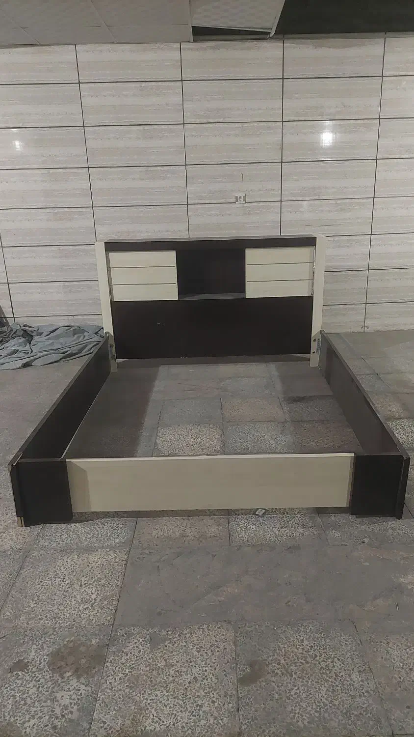 تخت خواب ۲نفره|تخت و سرویس خواب|شیراز, شریفآباد|دیوار