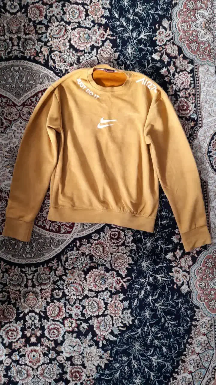 بلوز در حد نو و سالم و خوش رنگ|لباس|نوشهر, |دیوار