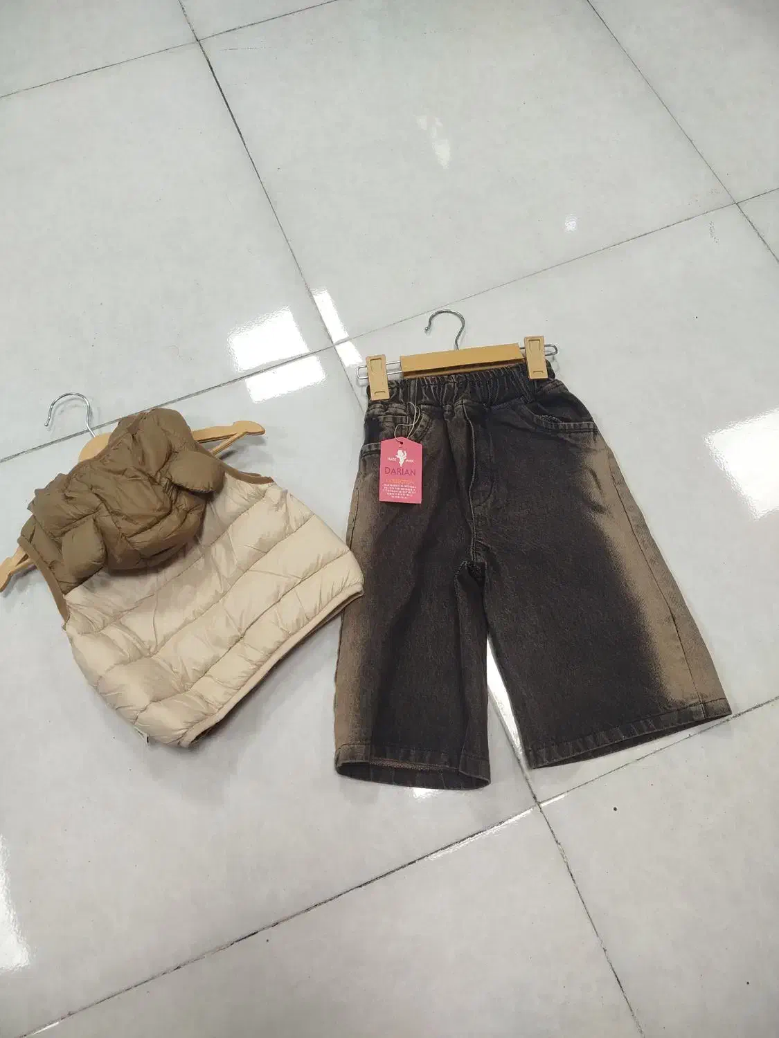 لباس بچه گانه|کفش و لباس بچه|پاکدشت, حصار امیر|دیوار