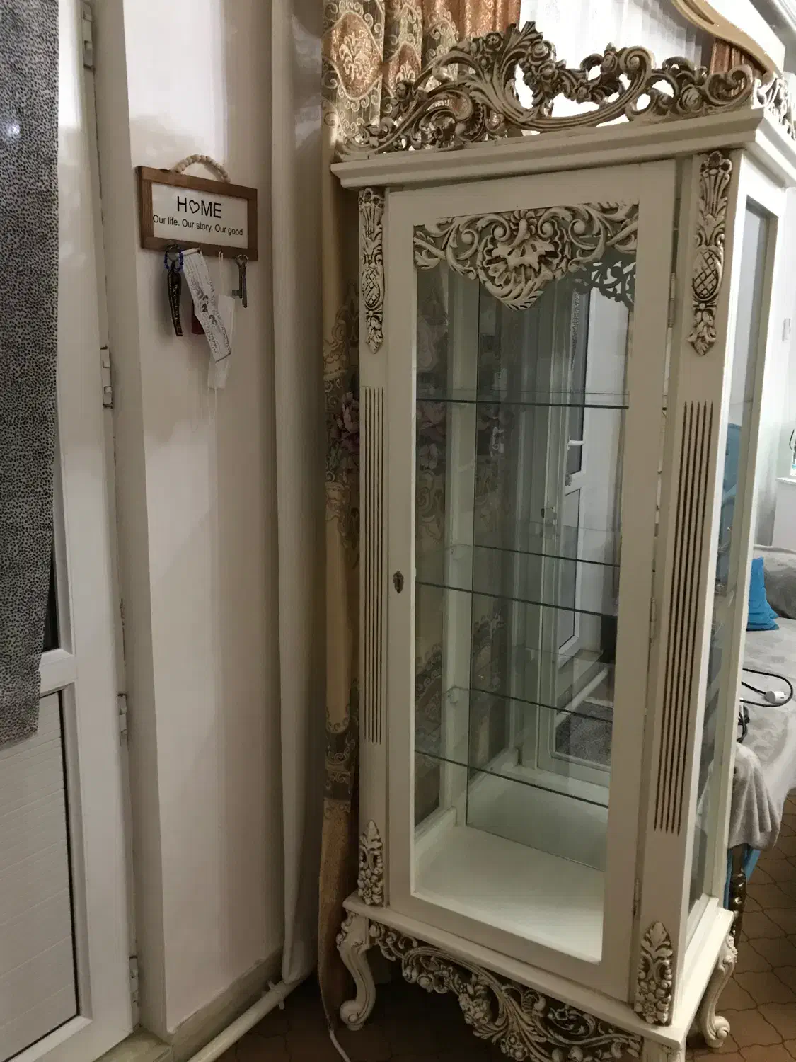 بوفه|بوفه، ویترین، کنسول|میانه, |دیوار