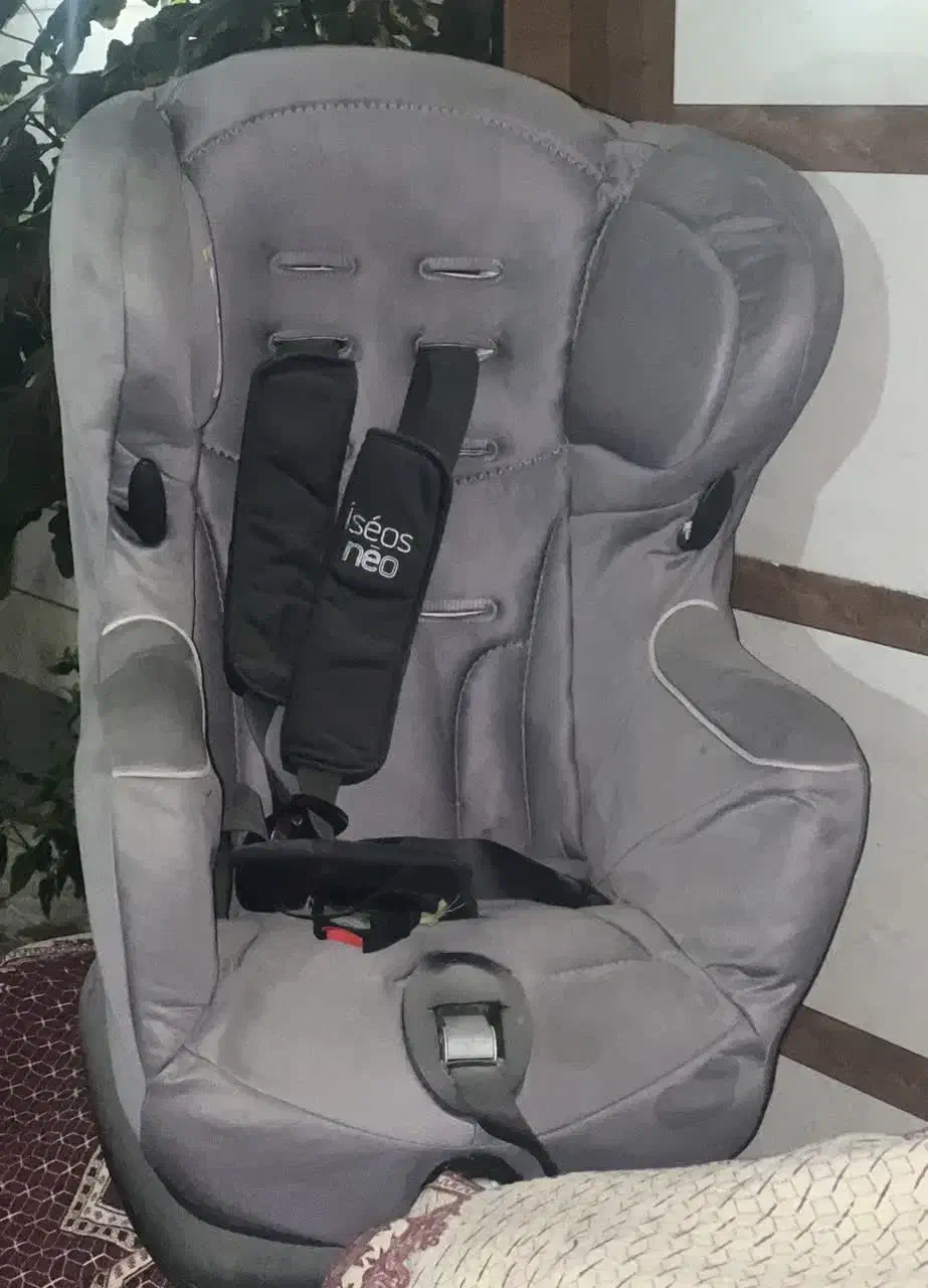 صندلی ماشین کودک|تخت و صندلی بچه|مشهد, هفت تیر (آب و برق)|دیوار