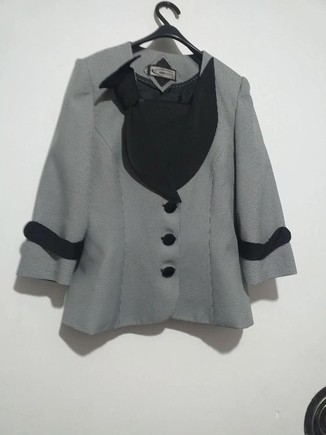 کت وپالتو های تمیز در حد نونو|لباس|خرمآباد, |دیوار