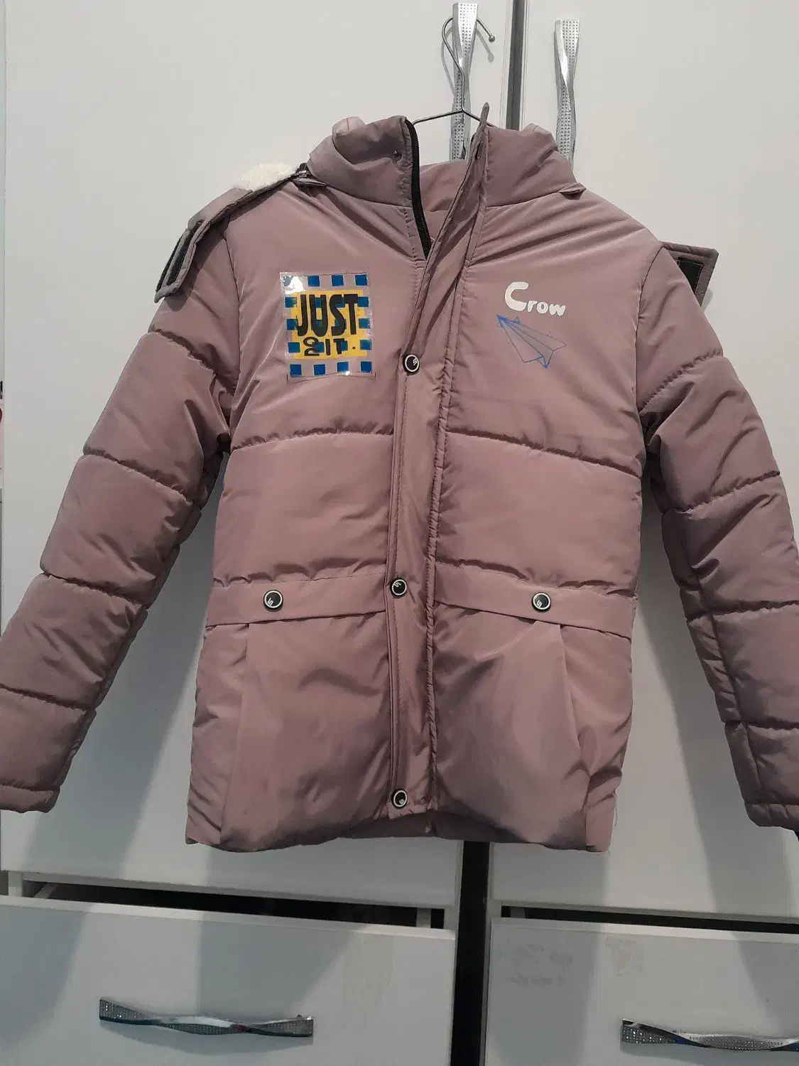 کاپشن|لباس|کامیاران, |دیوار