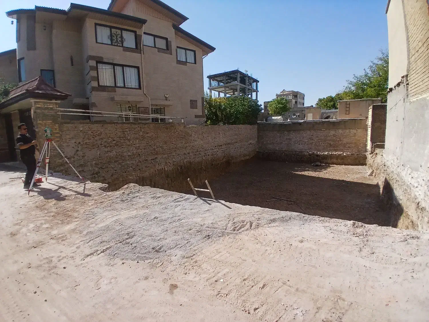 فروش آپارتمان قسطی18ماهه (املاک بابک )|پیش‌فروش املاک|صحنه, |دیوار