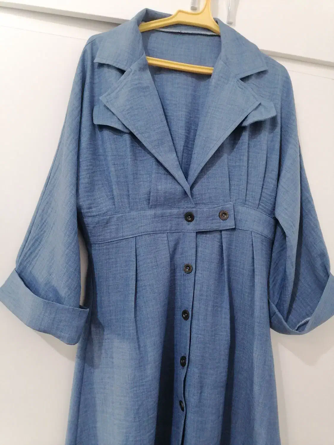 مانتو نو|لباس|نیشابور, میدون بار|دیوار