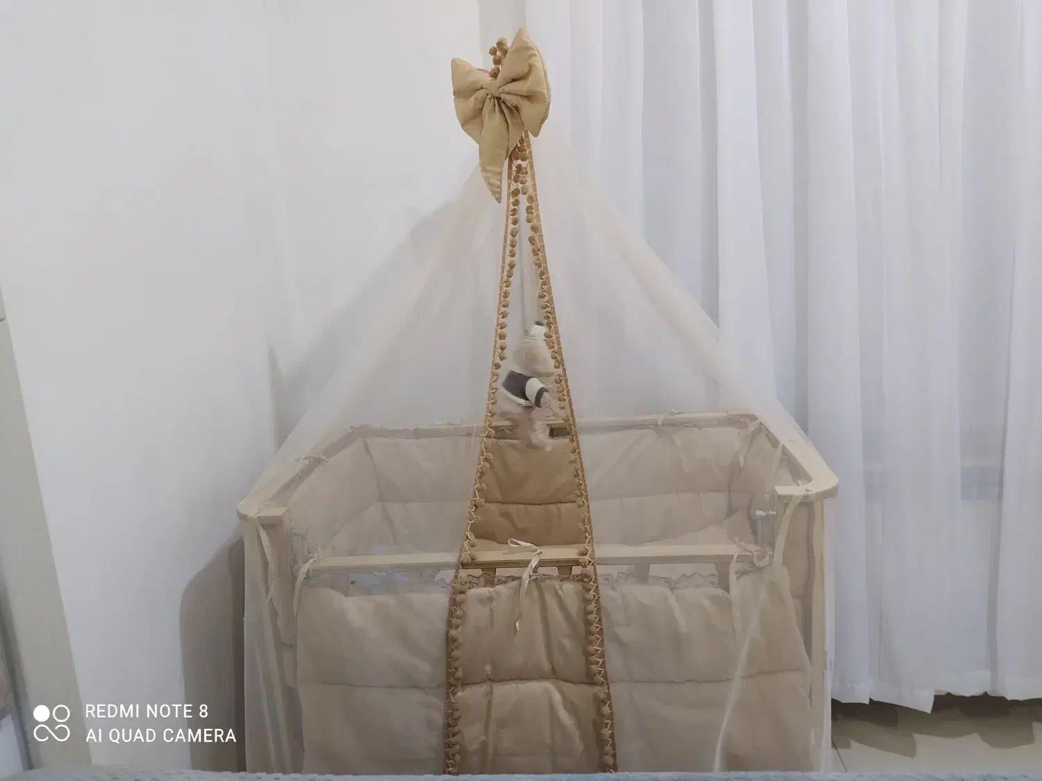 تخت کنار مادر گهواره شو|تخت و صندلی بچه|سقز, |دیوار