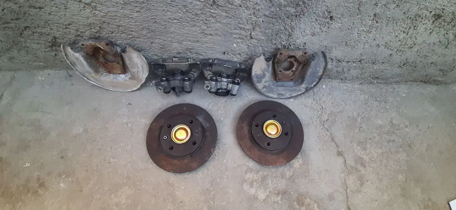 لوازم پژو ۲۰۶ و چراغ ۲۰۶ و پژو ۴۰۵ وغیره|قطعات یدکی و لوازم جانبی|زاهدان, |دیوار