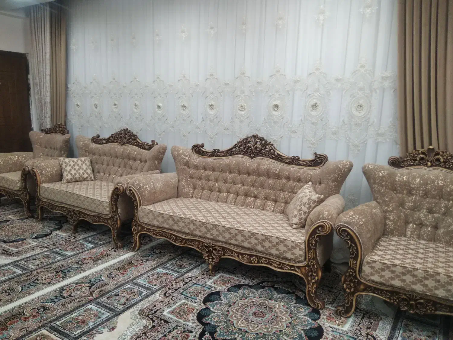مبل سلطنتی 7نفره|مبلمان خانگی و میز عسلی|بیرجند, |دیوار