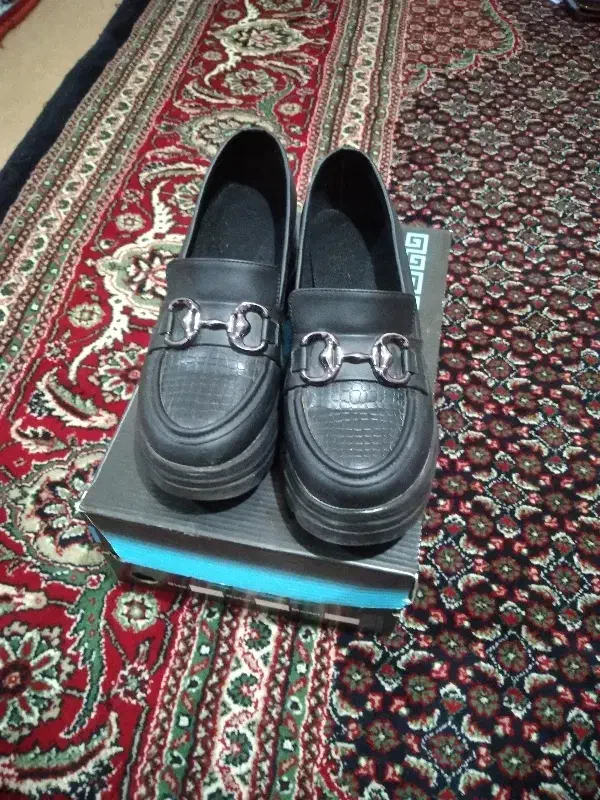 ۵۰۰۰۰۰۰|کیف، کفش، کمربند|خوی, |دیوار