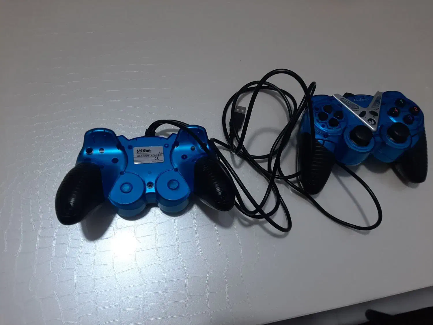 دسته بازی دوتایی|کنسول، بازی ویدئویی و آنلاین|قم, زنبیل آباد|دیوار