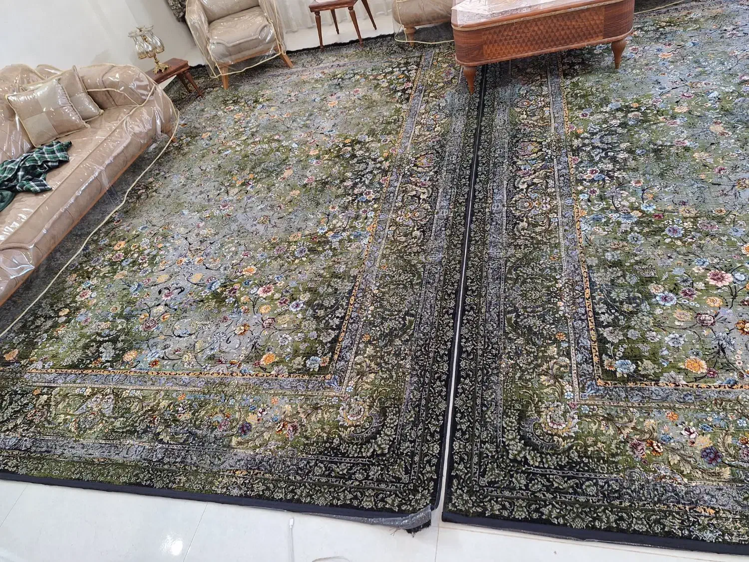 فرش نو|فرش|مشهد, حضرت حجت|دیوار