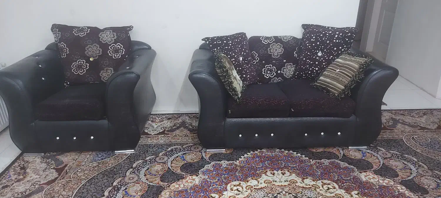 مبلمان راحتی چرم همراه عسلی|مبلمان خانگی و میز عسلی|فردیس, شهرک وحدت|دیوار