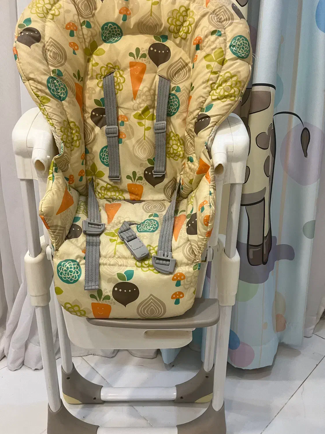 صندلی غذاخوری کودک|تخت و صندلی بچه|گرگان, |دیوار