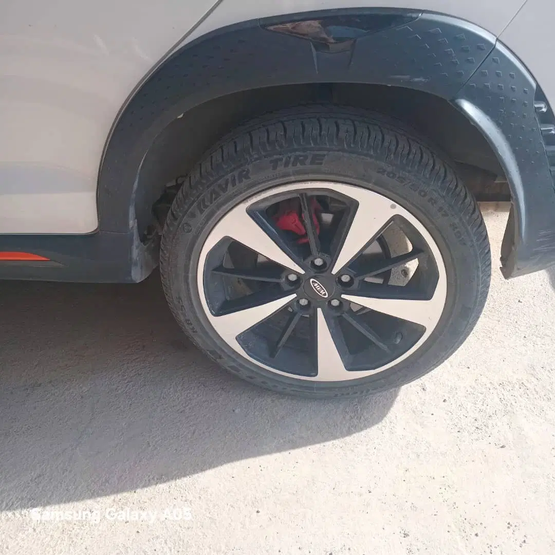 x33 crossover|خودرو سواری و وانت|اهواز, نادری|دیوار