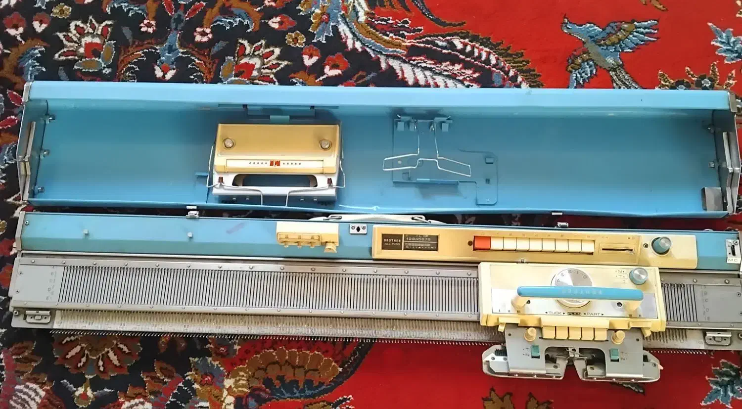 چرخ ماشین بافتنی|چرخ خیاطی و ریسندگی|اسلام‌‌آباد غرب, |دیوار