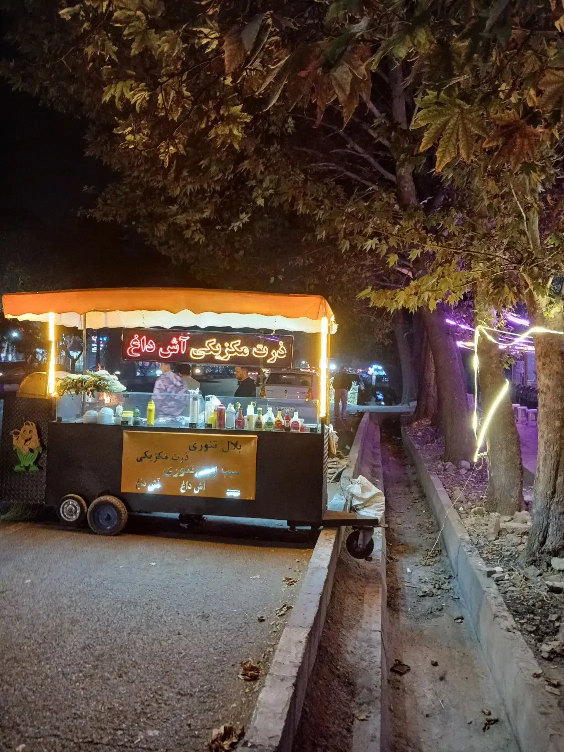 کارگر ساده بلال تنوری|استخدام خدمات فروشگاه و رستوران|شهریار, شهریار|دیوار