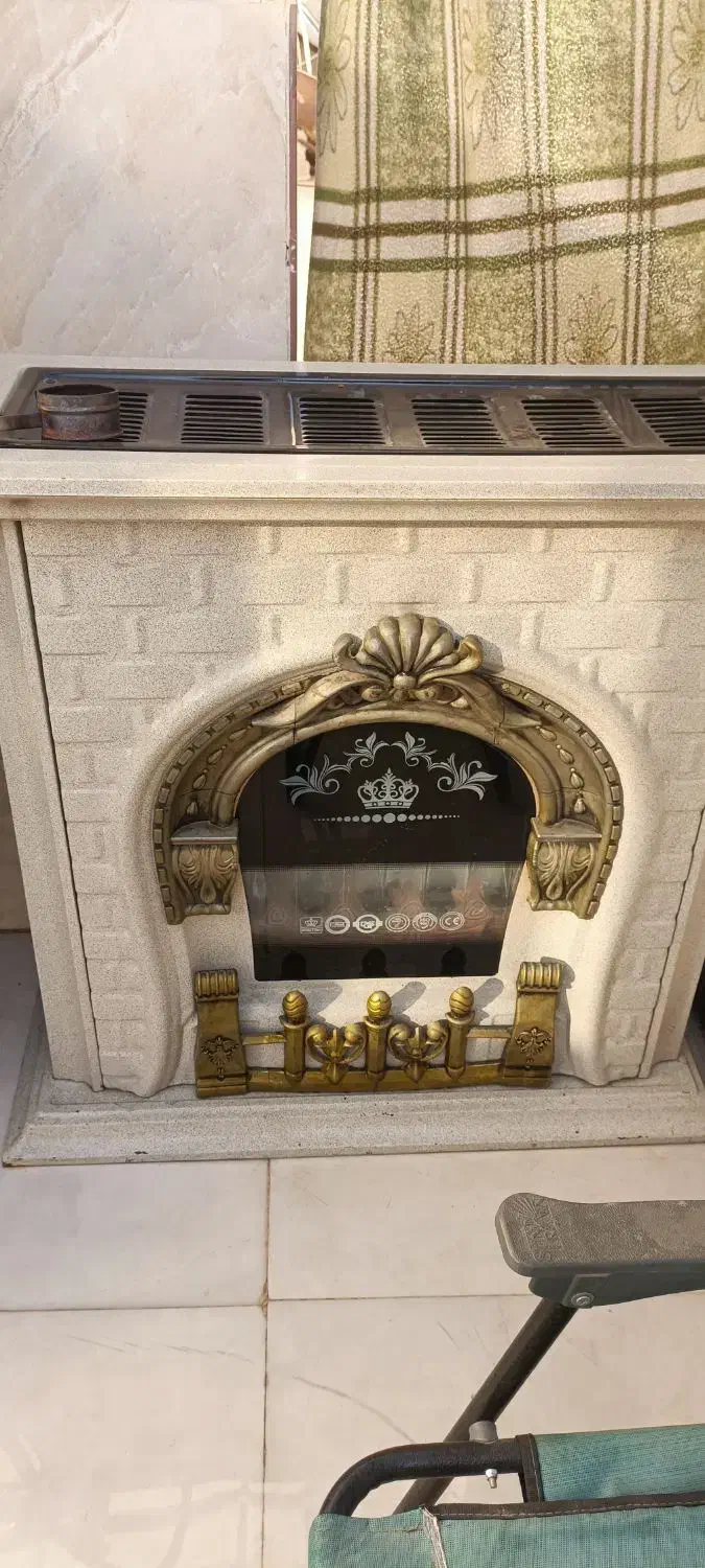 بخاری گازی نو و تمیز بدون هیچ پوسیدگی ومشکلی|بخاری، هیتر، شومینه|پاکدشت, پاکدشت (مامازند)|دیوار