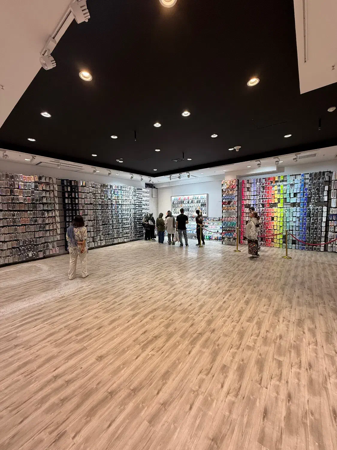 فروشنده|استخدام بازاریابی و فروش|تهران, بازار|دیوار