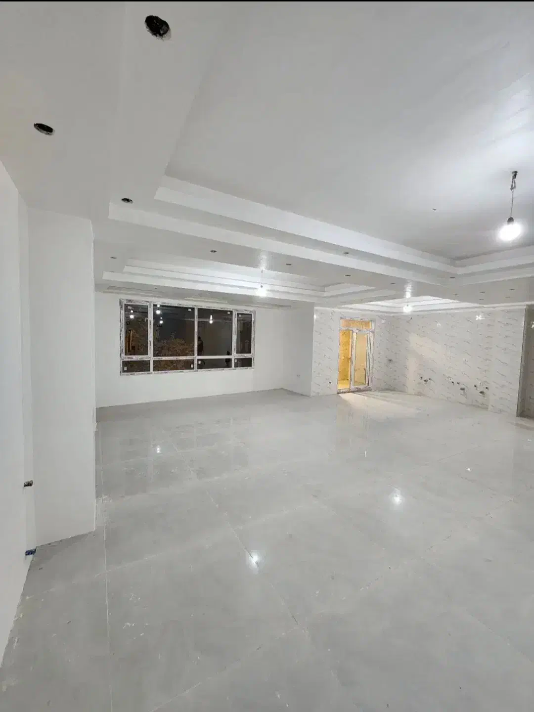 آپارتمان سه خواب خ دانشگاه نوساز (املاک وزرا)|فروش آپارتمان|قزوین, |دیوار