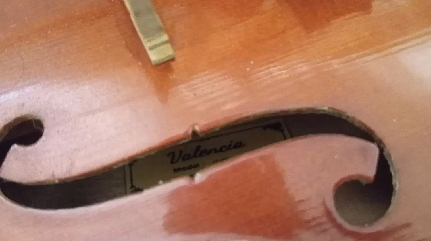 ویولون والنسیا|ویولن|تهران, منیریه|دیوار