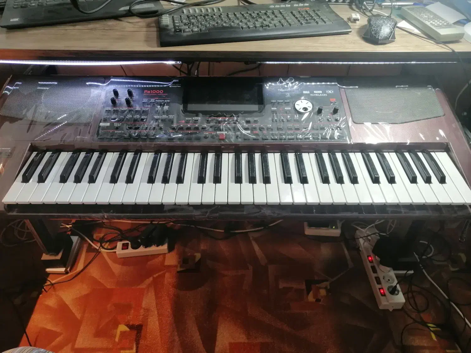 pa 1000 درحد اک|پیانو، کیبورد، آکاردئون|شیراز, شهرک برق|دیوار